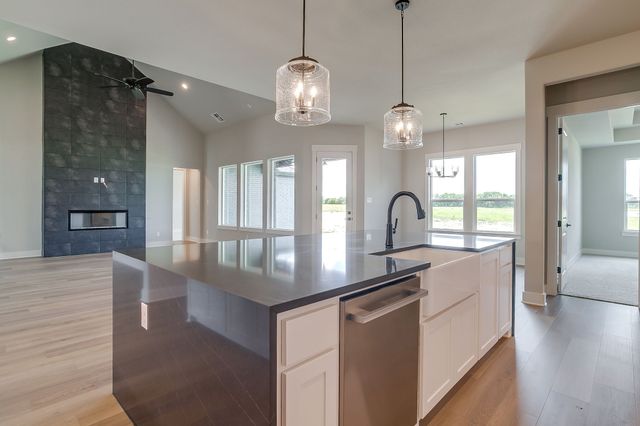 10121 Baldy Mountain Drive, Waxahachie, TX 75167