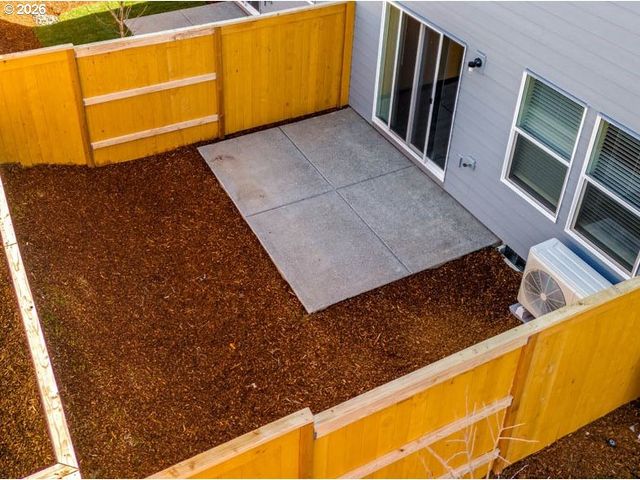 6144 Se 16th St, Gresham, OR 97080