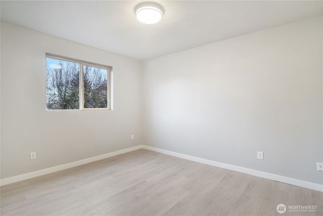 122 S Baker Street, Mount Vernon, WA 98273