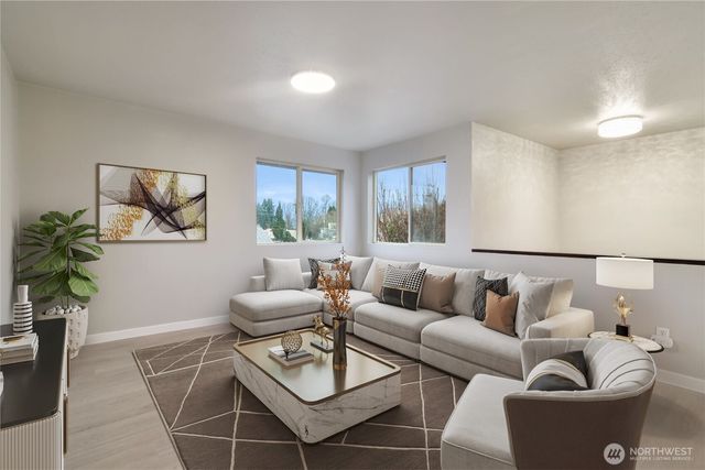 122 S Baker Street, Mount Vernon, WA 98273