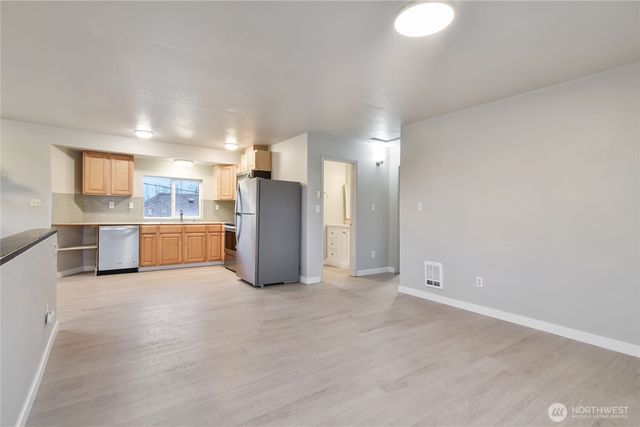 122 S Baker Street, Mount Vernon, WA 98273