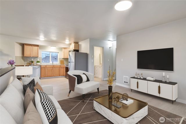 122 S Baker Street, Mount Vernon, WA 98273