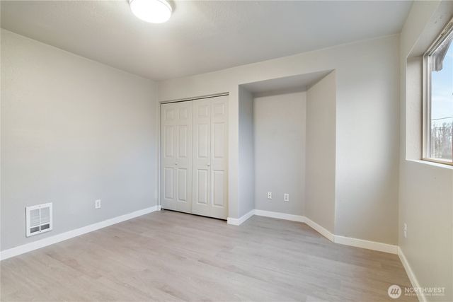 122 S Baker Street, Mount Vernon, WA 98273