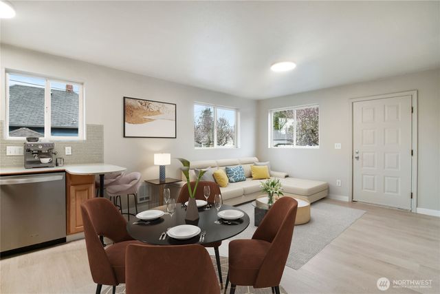 122 S Baker Street, Mount Vernon, WA 98273