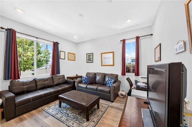 7003 Citron, Cypress, CA 90630