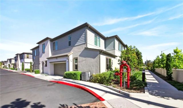 7003 Citron, Cypress, CA 90630