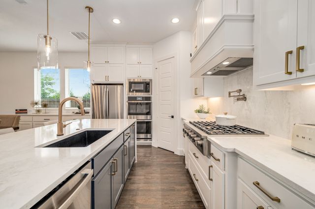 8401 Wembley, The Colony, TX 75056