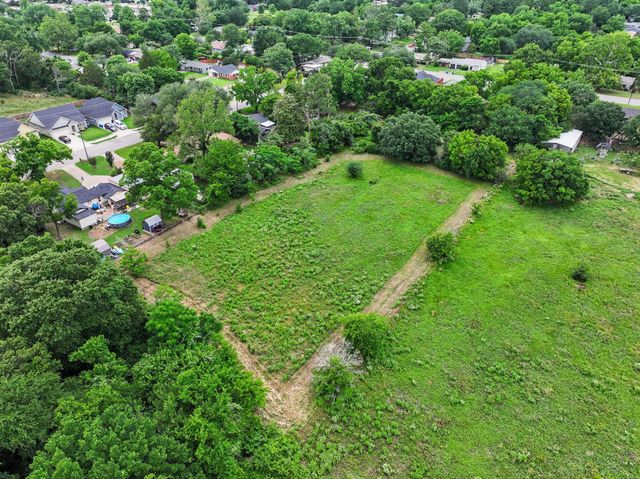 2406 Loy Lake Road, Denison, TX 75020