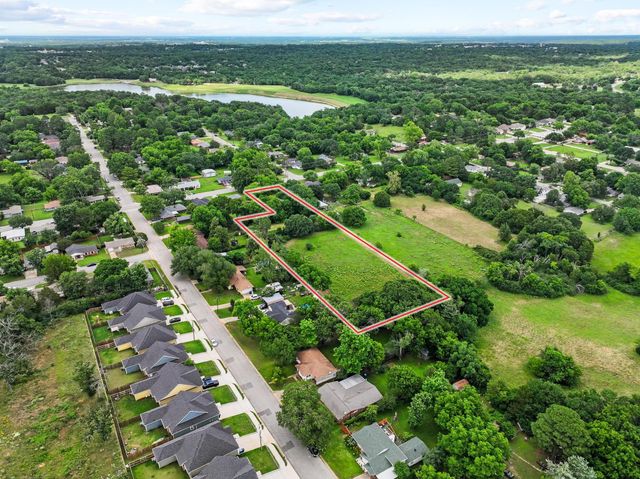 2406 Loy Lake Road, Denison, TX 75020
