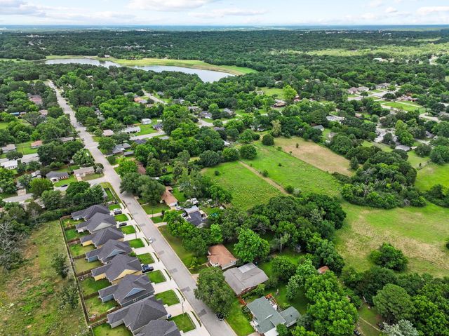 2406 Loy Lake Road, Denison, TX 75020