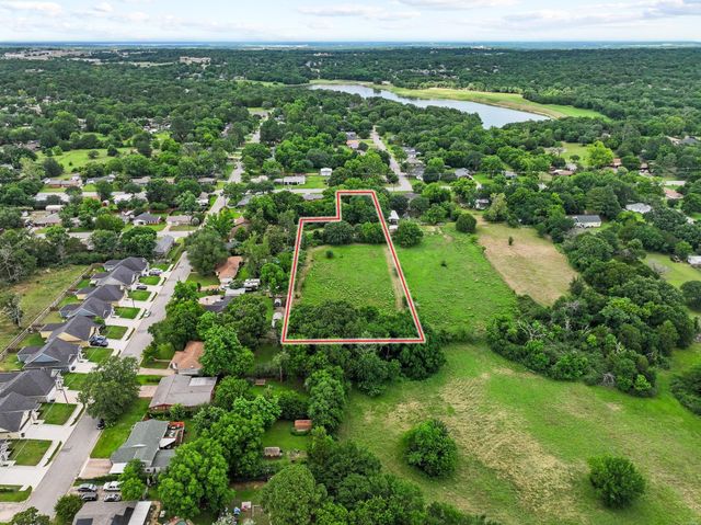 2406 Loy Lake Road, Denison, TX 75020