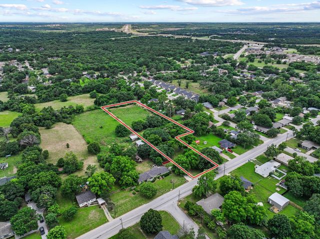 2406 Loy Lake Road, Denison, TX 75020