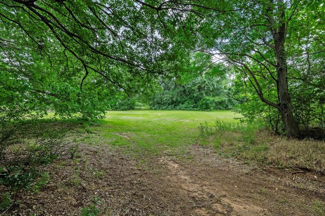 2406 Loy Lake Road, Denison, TX 75020