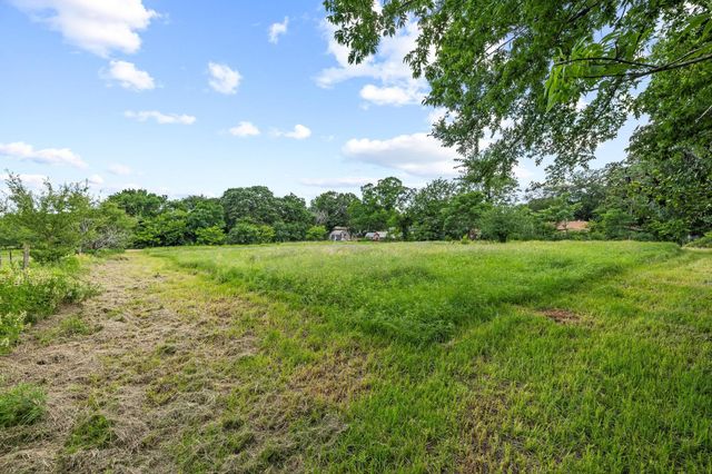 2406 Loy Lake Road, Denison, TX 75020