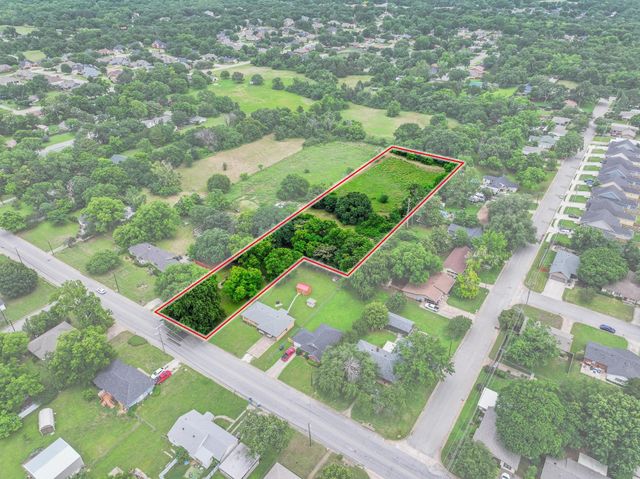 2406 Loy Lake Road, Denison, TX 75020