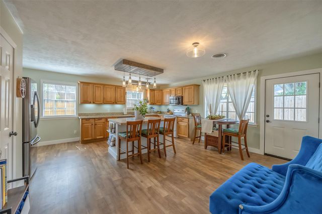 401 E Stone Street, Brenham, TX 77833