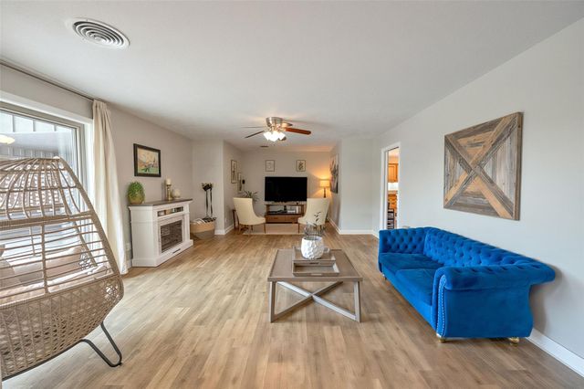401 E Stone Street, Brenham, TX 77833