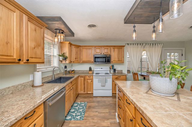 401 E Stone Street, Brenham, TX 77833