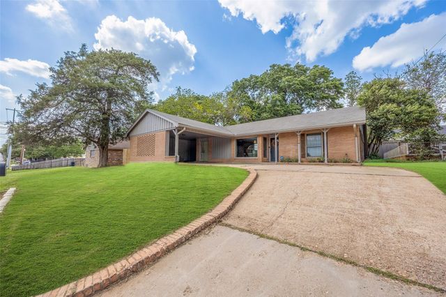 401 E Stone Street, Brenham, TX 77833