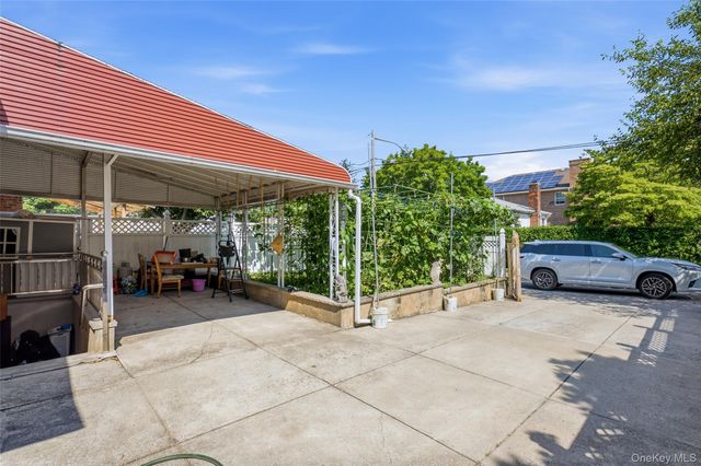 15509 Cross Island Parkway, Whitestone, NY 11357