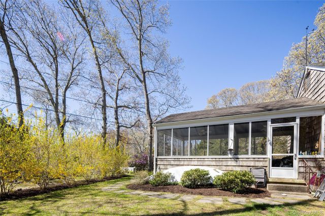 1635 Smith Road, Peconic, NY 11958
