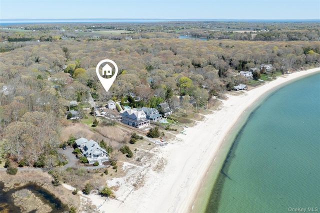 1635 Smith Road, Peconic, NY 11958