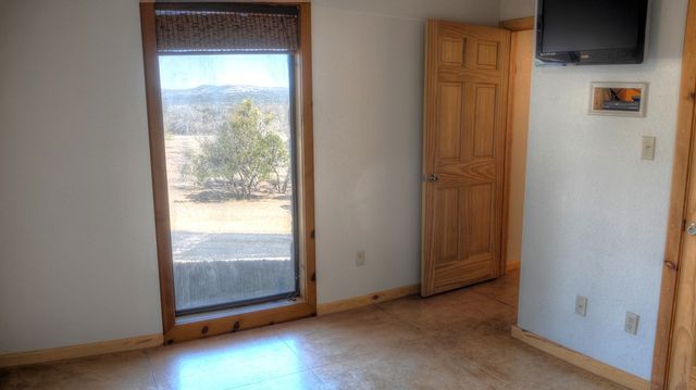 457 N Tomahawk Way, Concan, TX 78838