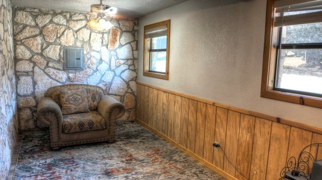 457 N Tomahawk Way, Concan, TX 78838