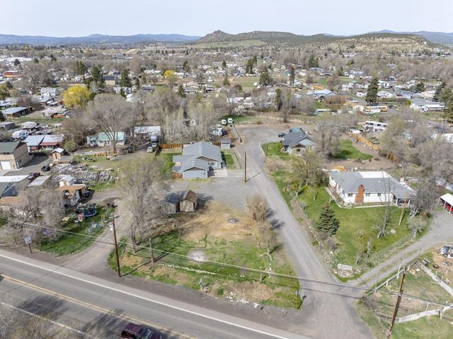 1901 SE Paulina Highway, Prineville, OR 97754
