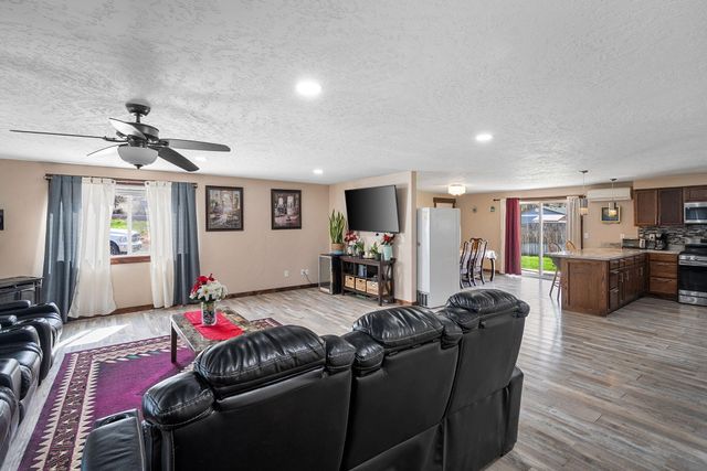 1901 SE Paulina Highway, Prineville, OR 97754