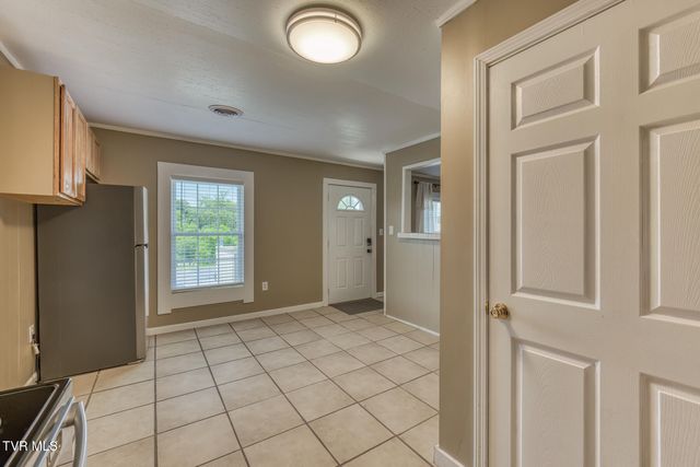 2642 Broad Street, Bristol, TN 37620