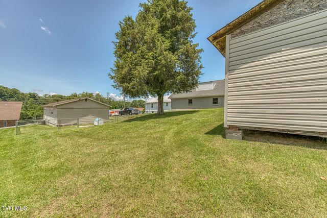 2642 Broad Street, Bristol, TN 37620