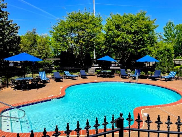 5400 Park Ave Apt 302, Memphis, TN 38119