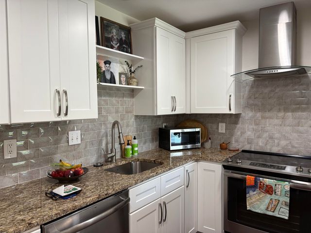 5400 Park Ave Apt 302, Memphis, TN 38119