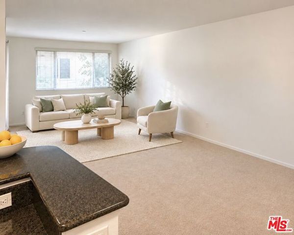 13941 Sherman Way 208, Van Nuys (los Angeles), CA 91405