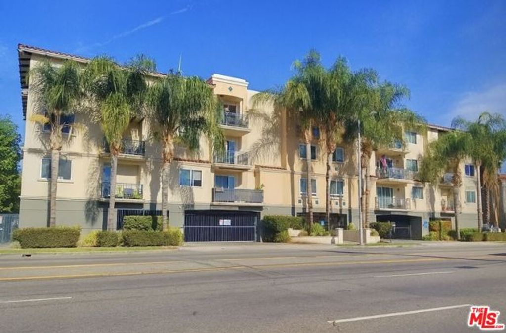 13941 Sherman Way 208, Van Nuys (los Angeles), CA 91405