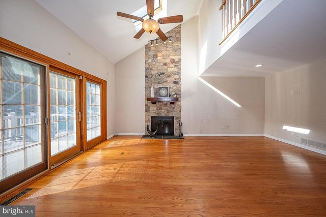 1099 ARMSTRONG CT, Wayne, PA 19087