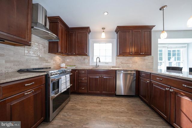 1099 ARMSTRONG CT, Wayne, PA 19087