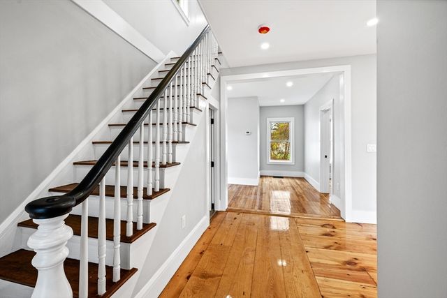 388 Water St, Clinton, MA 01510