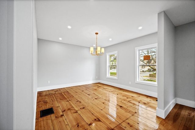 388 Water St, Clinton, MA 01510