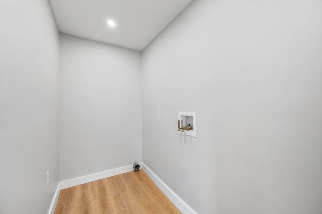 388 Water St, Clinton, MA 01510