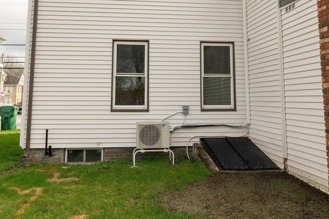 388 Water St, Clinton, MA 01510