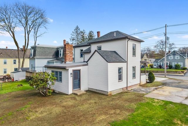 388 Water St, Clinton, MA 01510