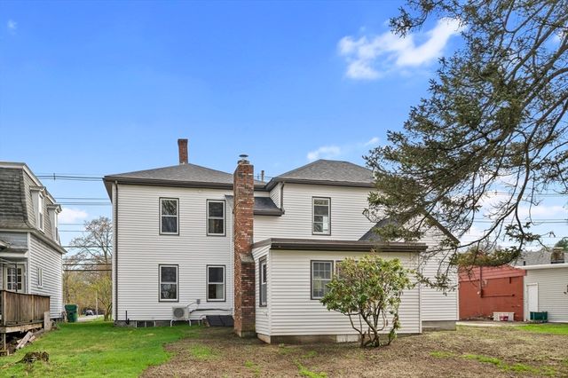 388 Water St, Clinton, MA 01510