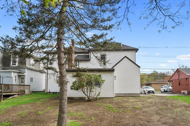 388 Water St, Clinton, MA 01510