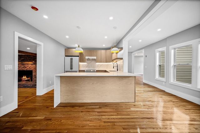 388 Water St, Clinton, MA 01510