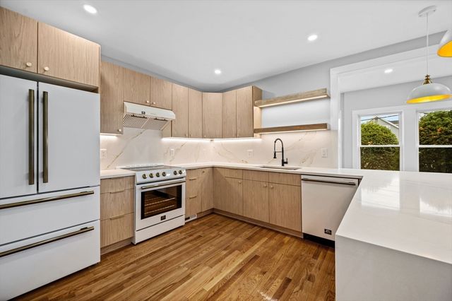 388 Water St, Clinton, MA 01510