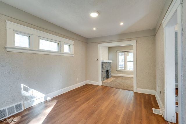 12006 Castlewood Avenue, Cleveland, OH 44108