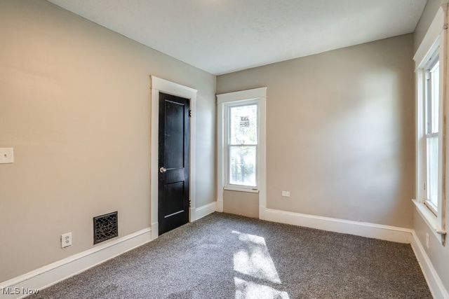 12006 Castlewood Avenue, Cleveland, OH 44108