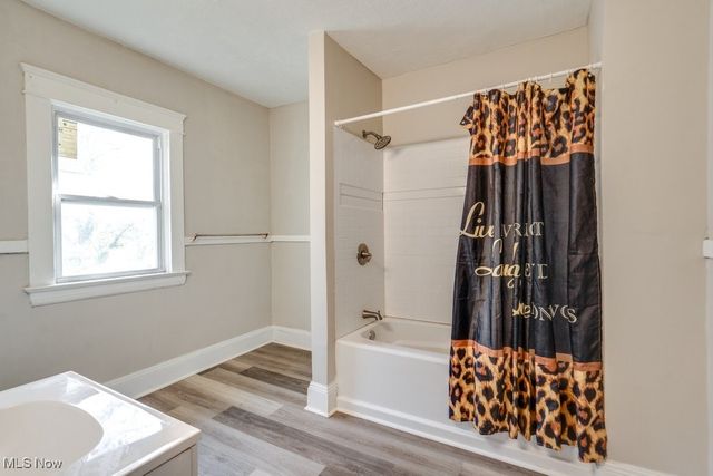 12006 Castlewood Avenue, Cleveland, OH 44108